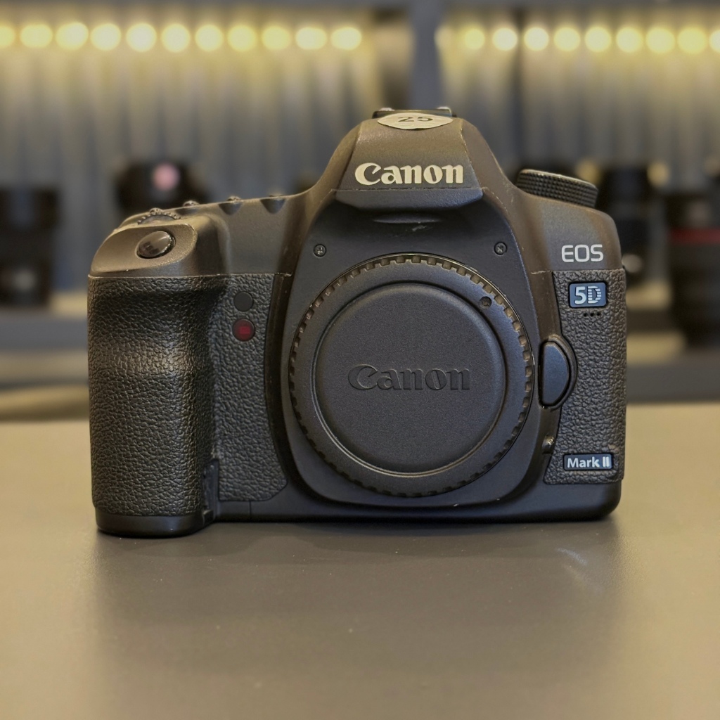 CANON Kamera 5D Mark II Second Body Only Sc rendah