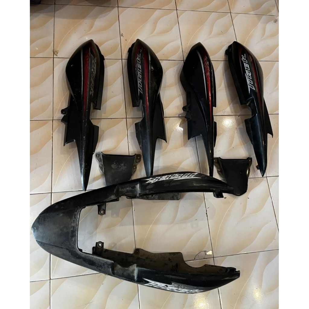 Body belakang Tiger revo tahun 2009/2013