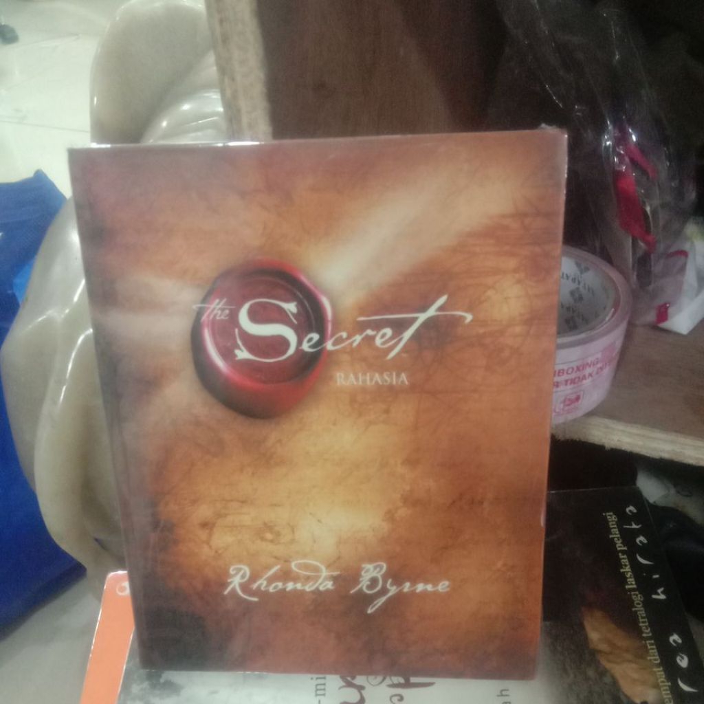 the secret by rhonda byrne
