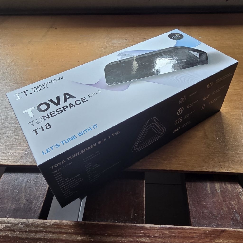 IT Tova Tunespace T18 Bluetooth & FM Radio Speaker