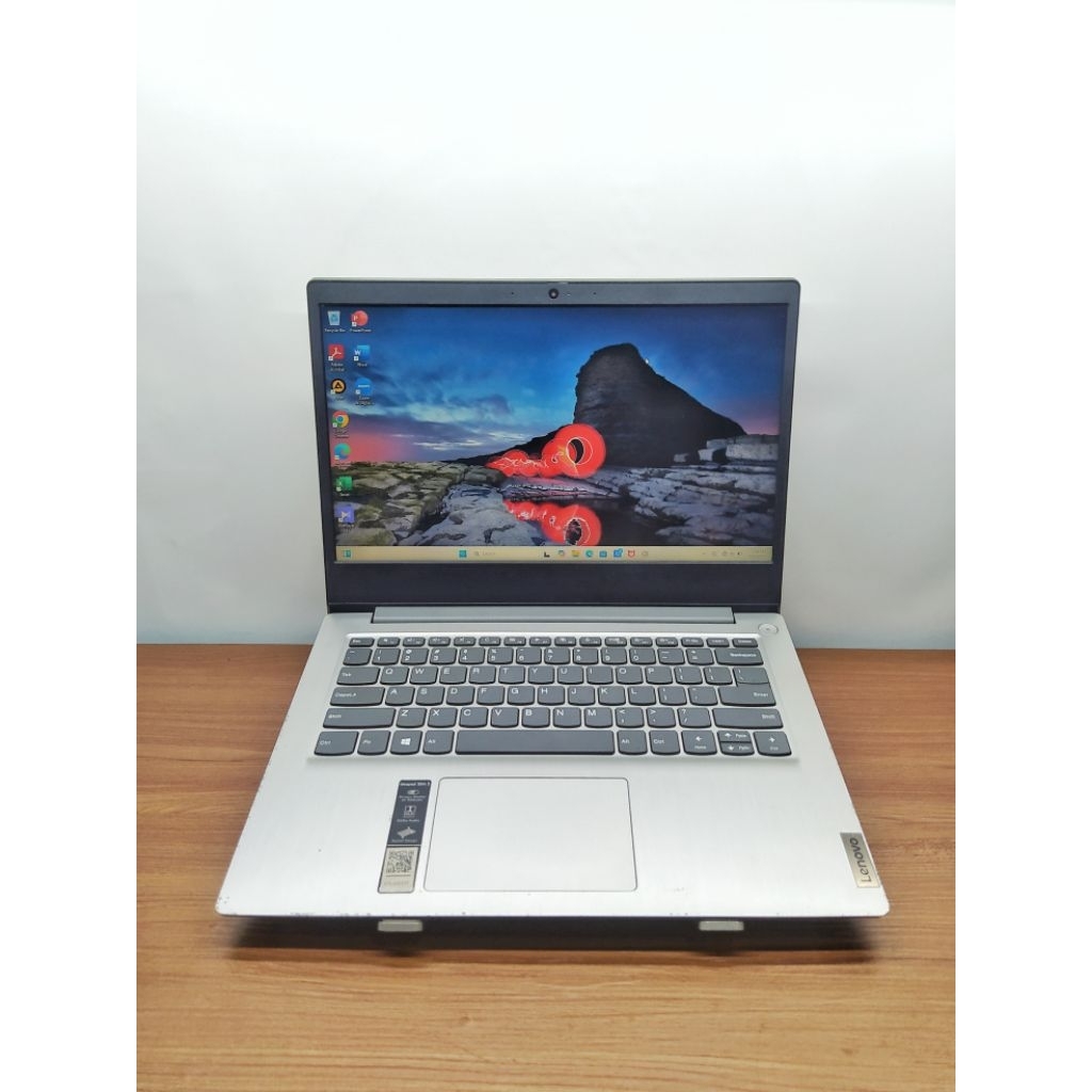 Laptop lenovo Ideapad Slim 3 AMD Radeon 3020e RAM 4GB SSD 256GB