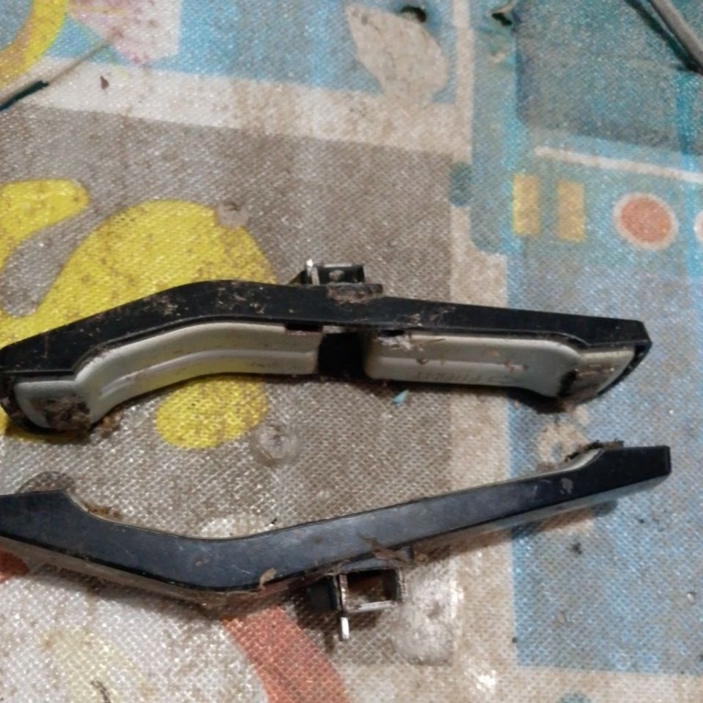 kaki tv led sharp 24