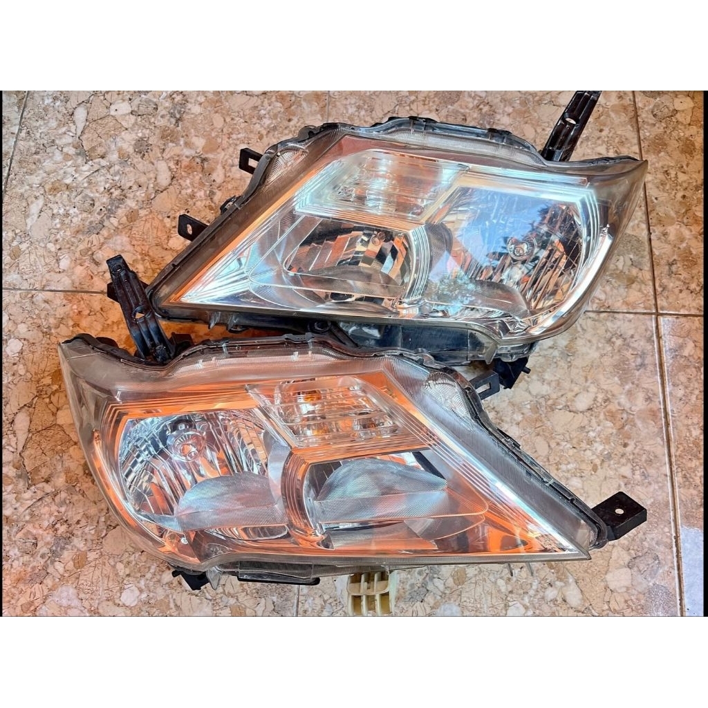 Headlamp Lampu Depan Nissan Serena C26 C 26 2013 2014 Original