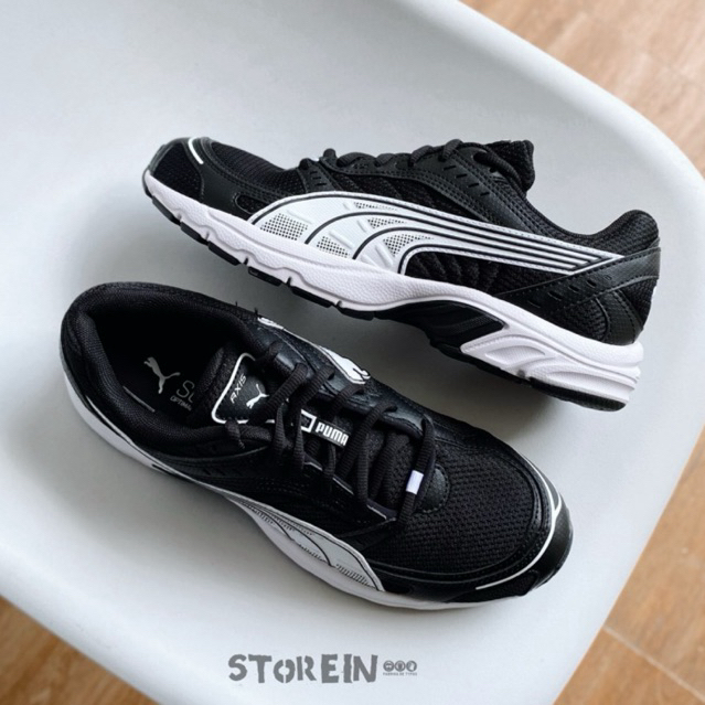 Sepatu Sneakers Pria Axis Trainer Black White Original 1000% (RESMI STORE)