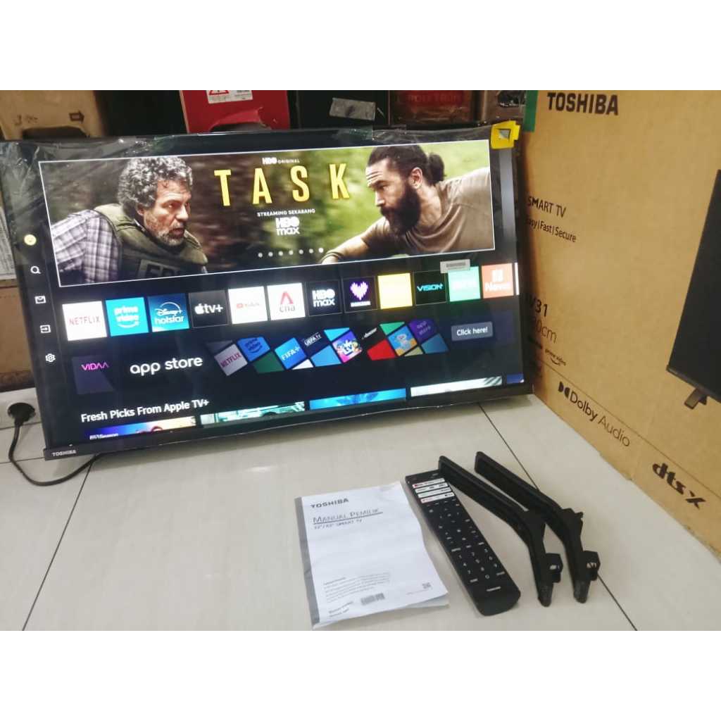 SMART TV Toshiba 32 Inchi HD YouTube Digital Tv kondisi bekas pemakaian 5804F