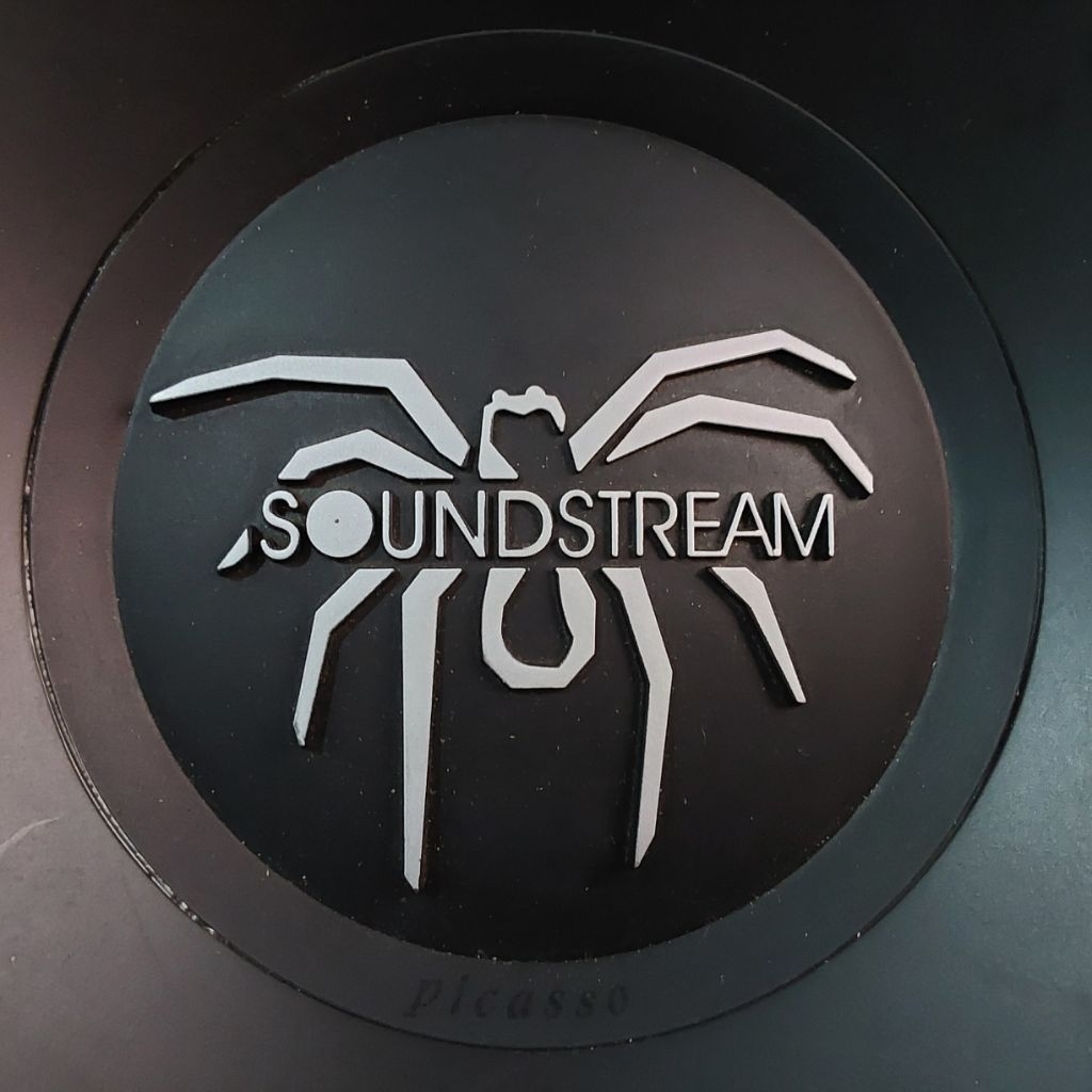 Dijual subwoofer soundstream picasso p212 like new