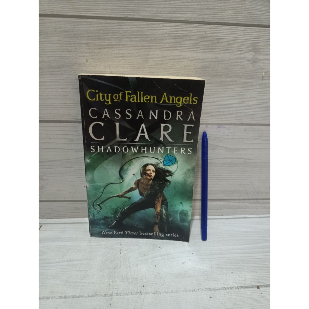 NOVEL INGGRIS City of Fallen Angels BY CASSANDRA CLARE SHADOWHUNTERS