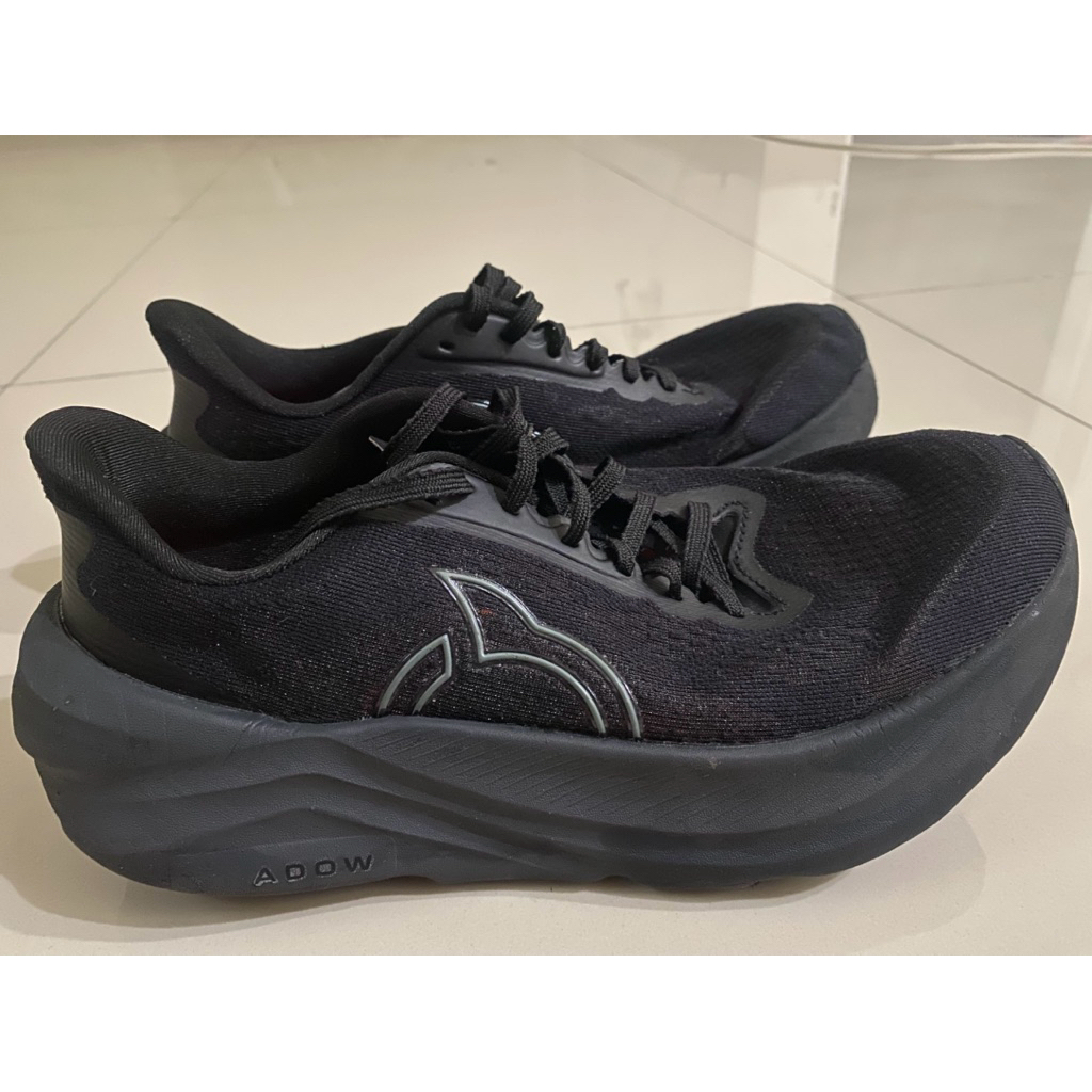 JUAL RUGI ORTUSEIGHT HYPERBLAST SHADOW Size 41 (PRELOVED)