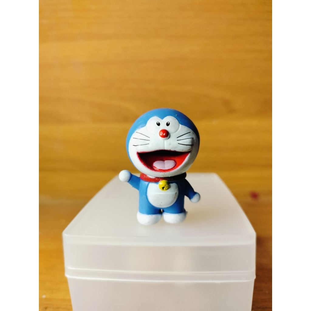 Preloved Figure Doraemon Kecil Unofficial