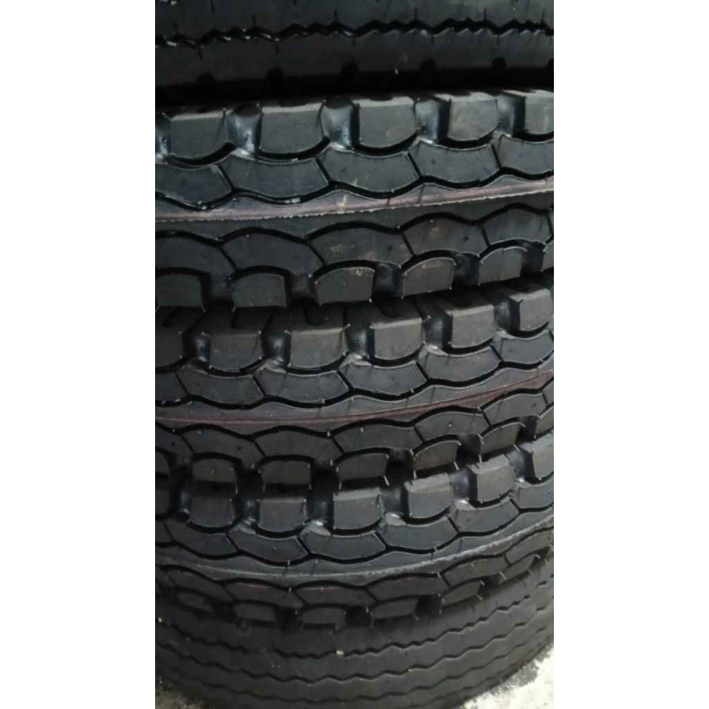BAN TRUK 750/16 VULKANISIR PANAS