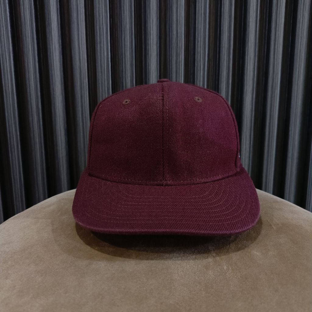 Topi Snapback Adidas Maroon