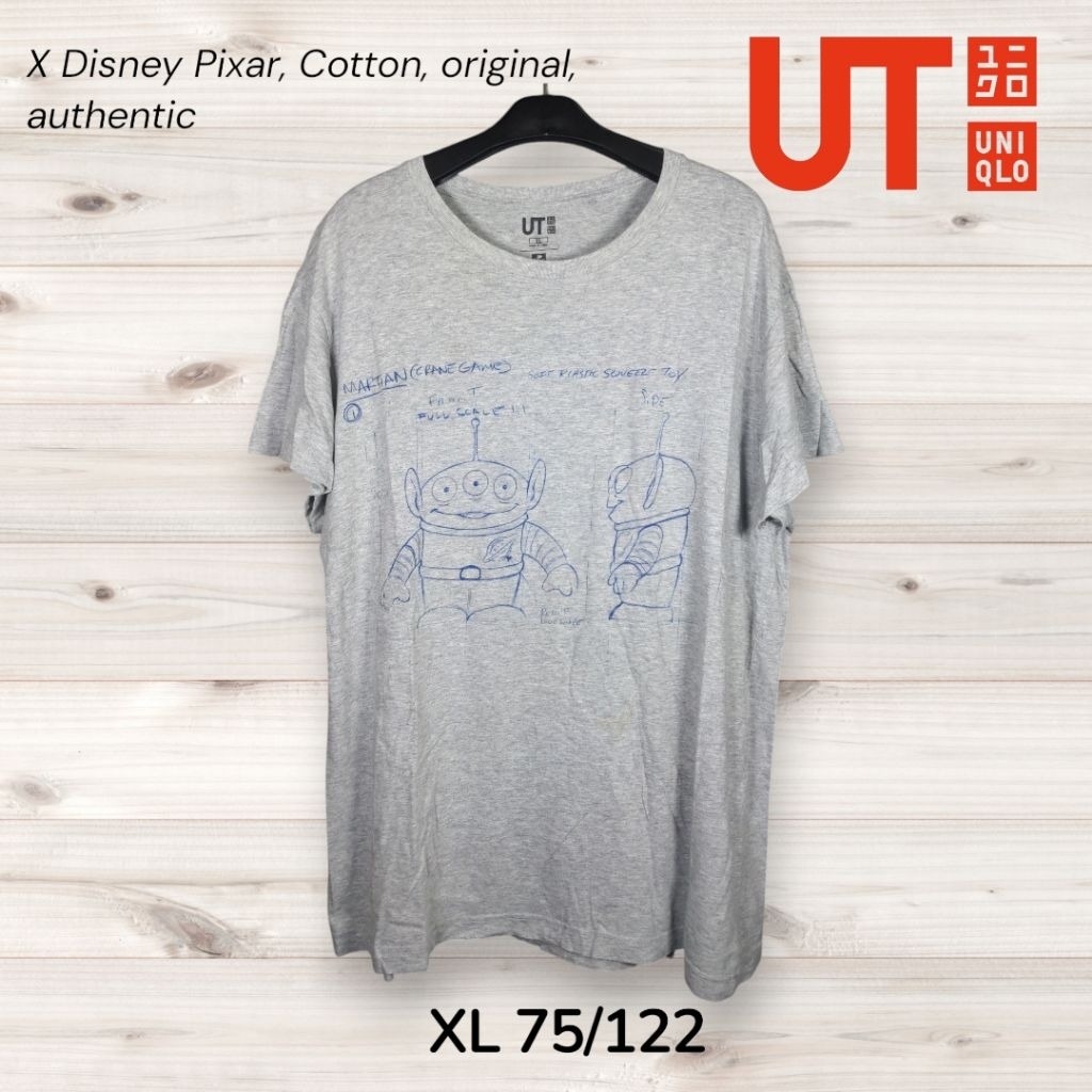 Disney Pixar x UT UNIQLO Size XL Kaos Lengan Pendek Katun Original Unik