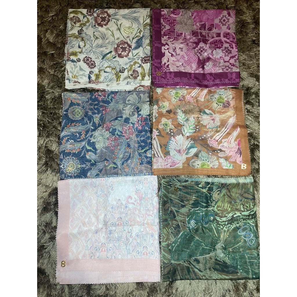 Jilbab Buttonscarves The dream park, Royal, Daisy.