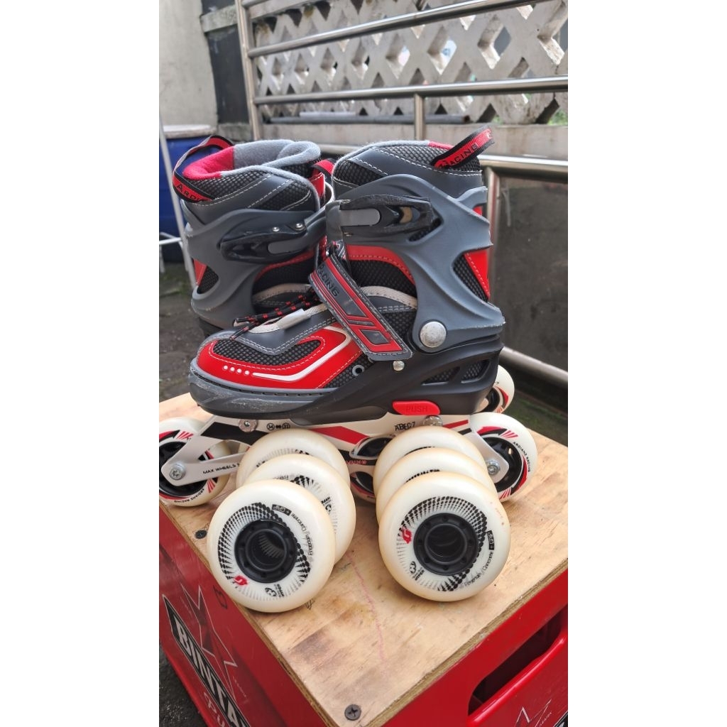 Paket Sepatu Ardianz Size S dan Roda Hyper 80mm