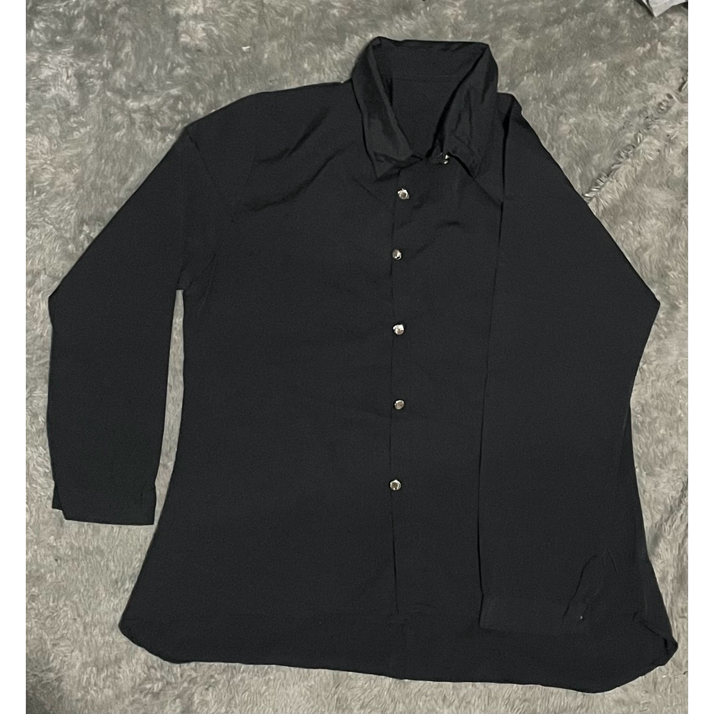 kemeja hitam preloved