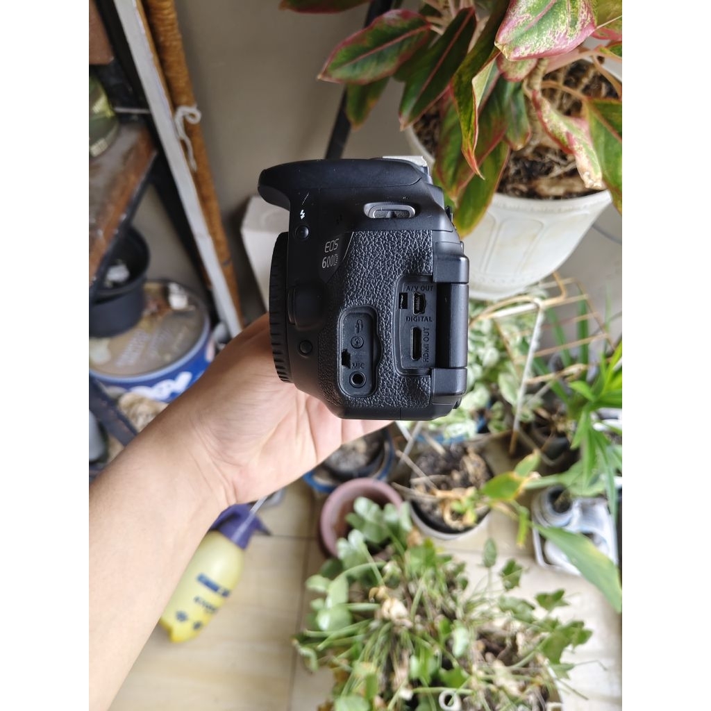 KAMERA CANON 600D body only