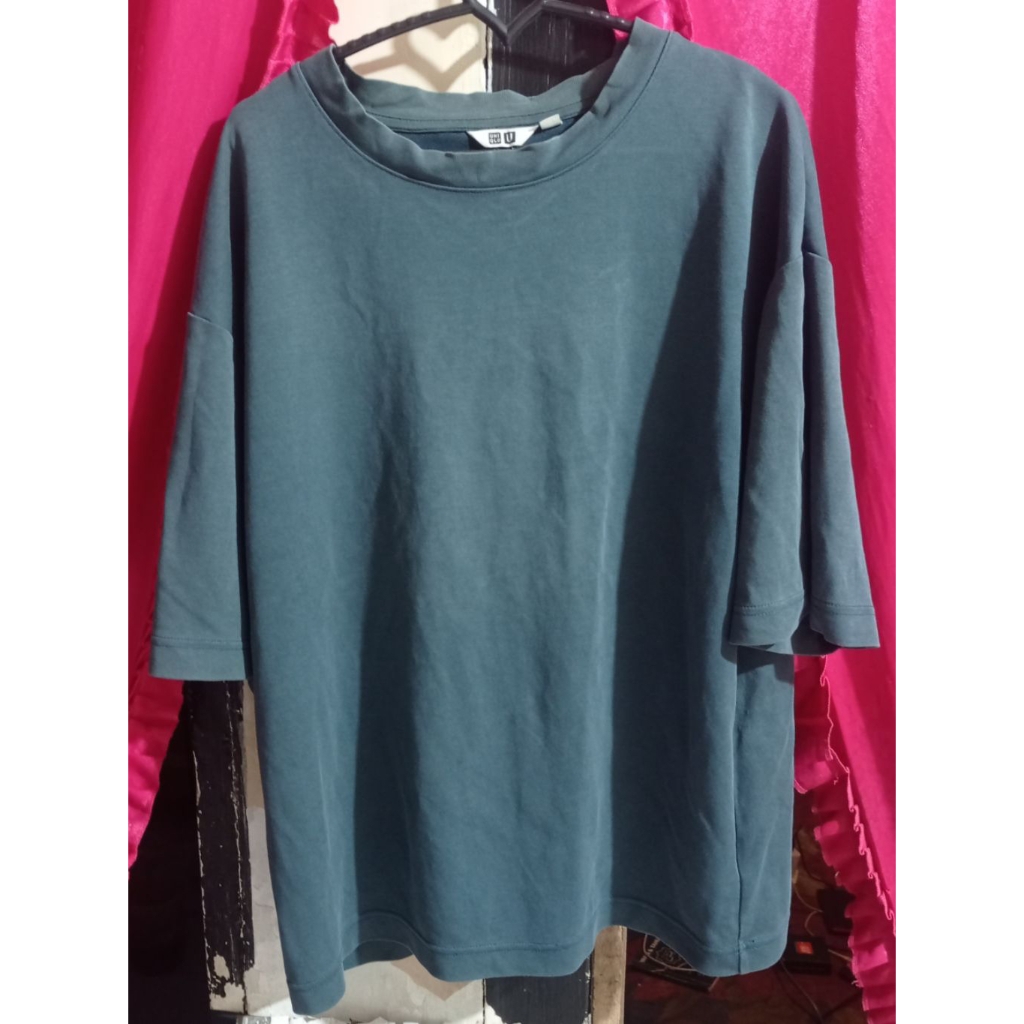 Kaos Uniqlo Airism