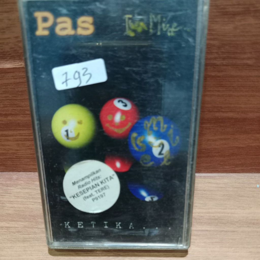 kaset Pas band/ Ketika...