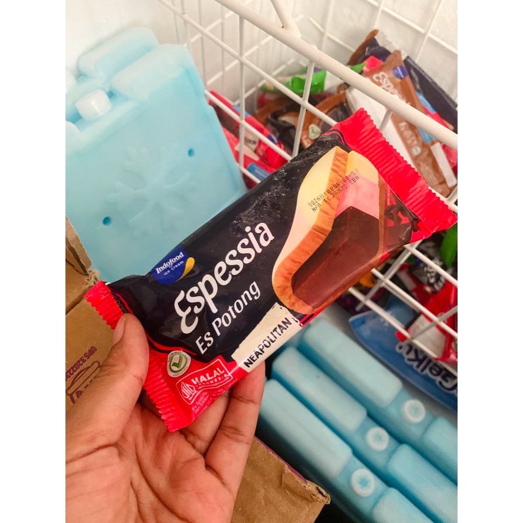 Ice Cream Espessia / Es Potong Espessia Rasa Naepolitan