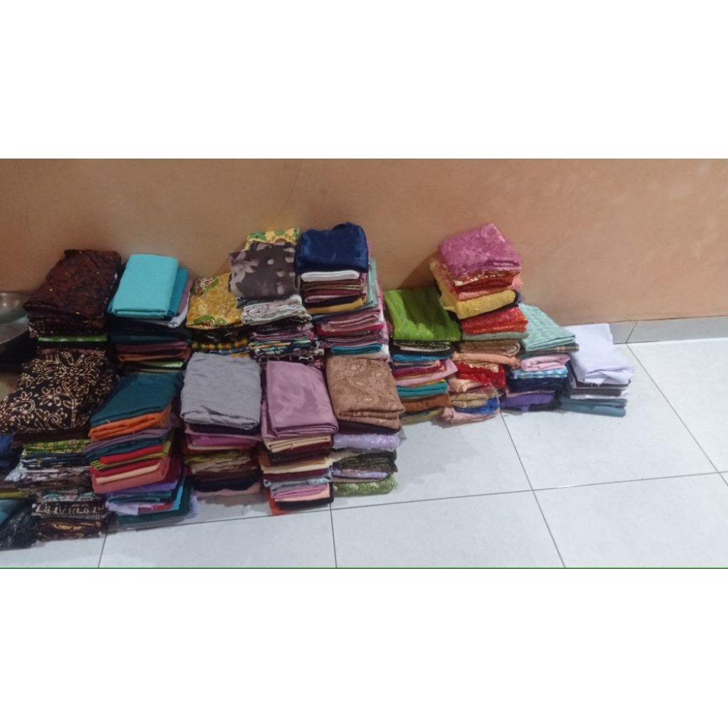 KAIN KILOAN SISA POTONGAN BUTIK