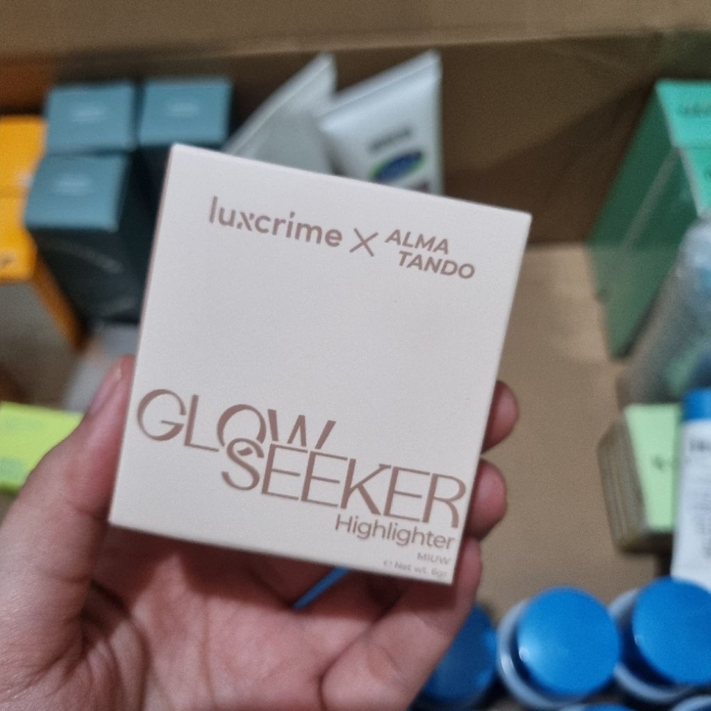 Luxcrime Highlighter, Liquid Glitter, Lip Vinyl Grapefruit, Harley Quinn, Eyeliner