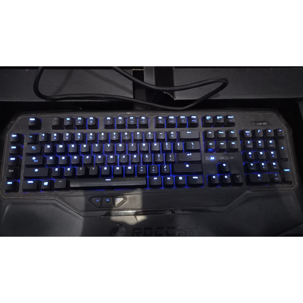 Keyboard Roccat Ryos MK Pro Gaming Keyboard Cherry MX Key Switches - Black