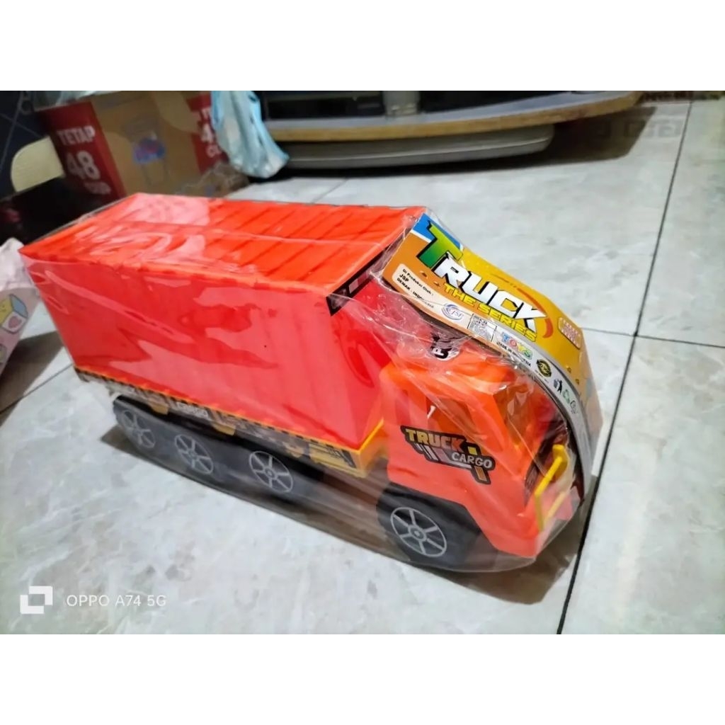 Mainan anak mobil box
