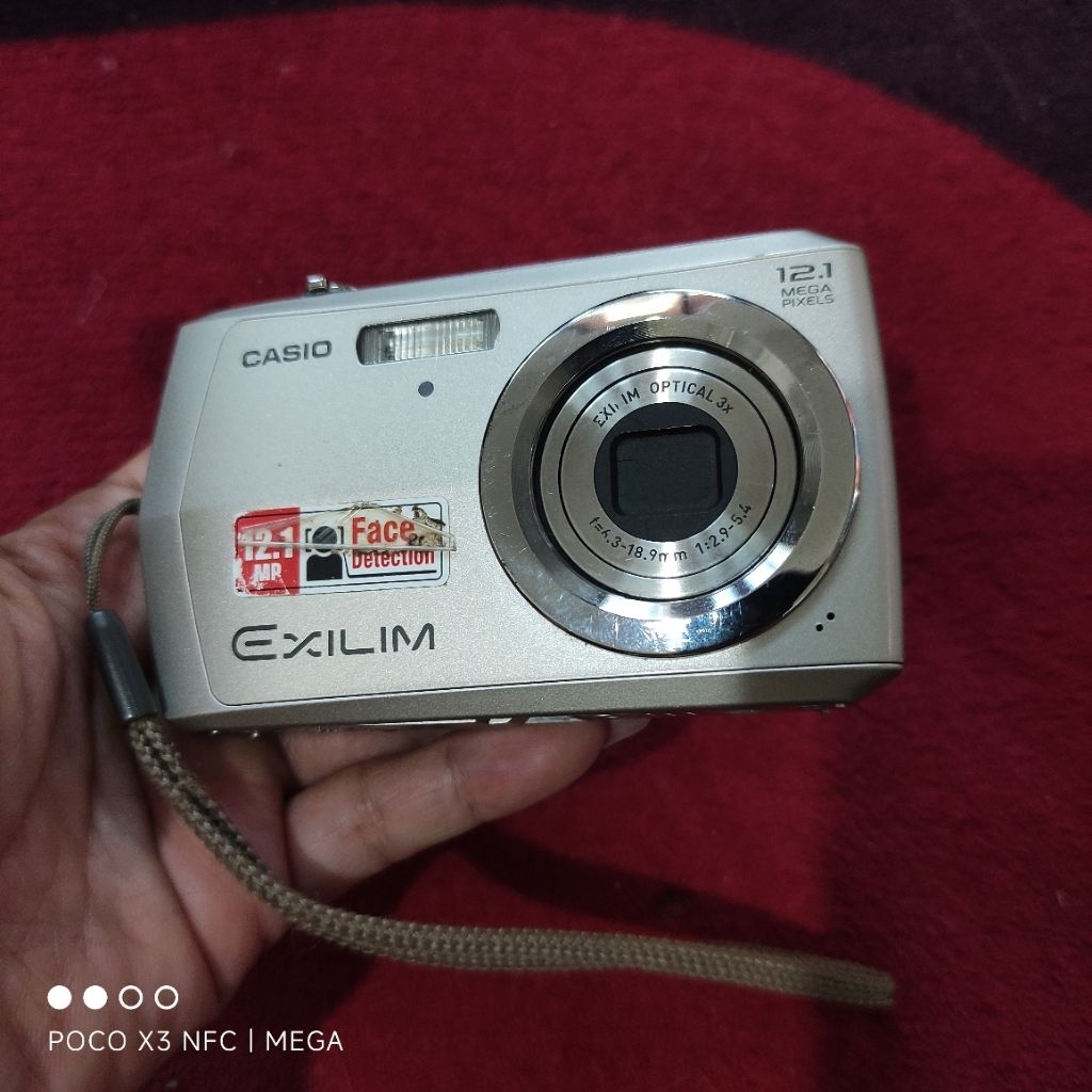camera Digital Casio exilim EX-Z16