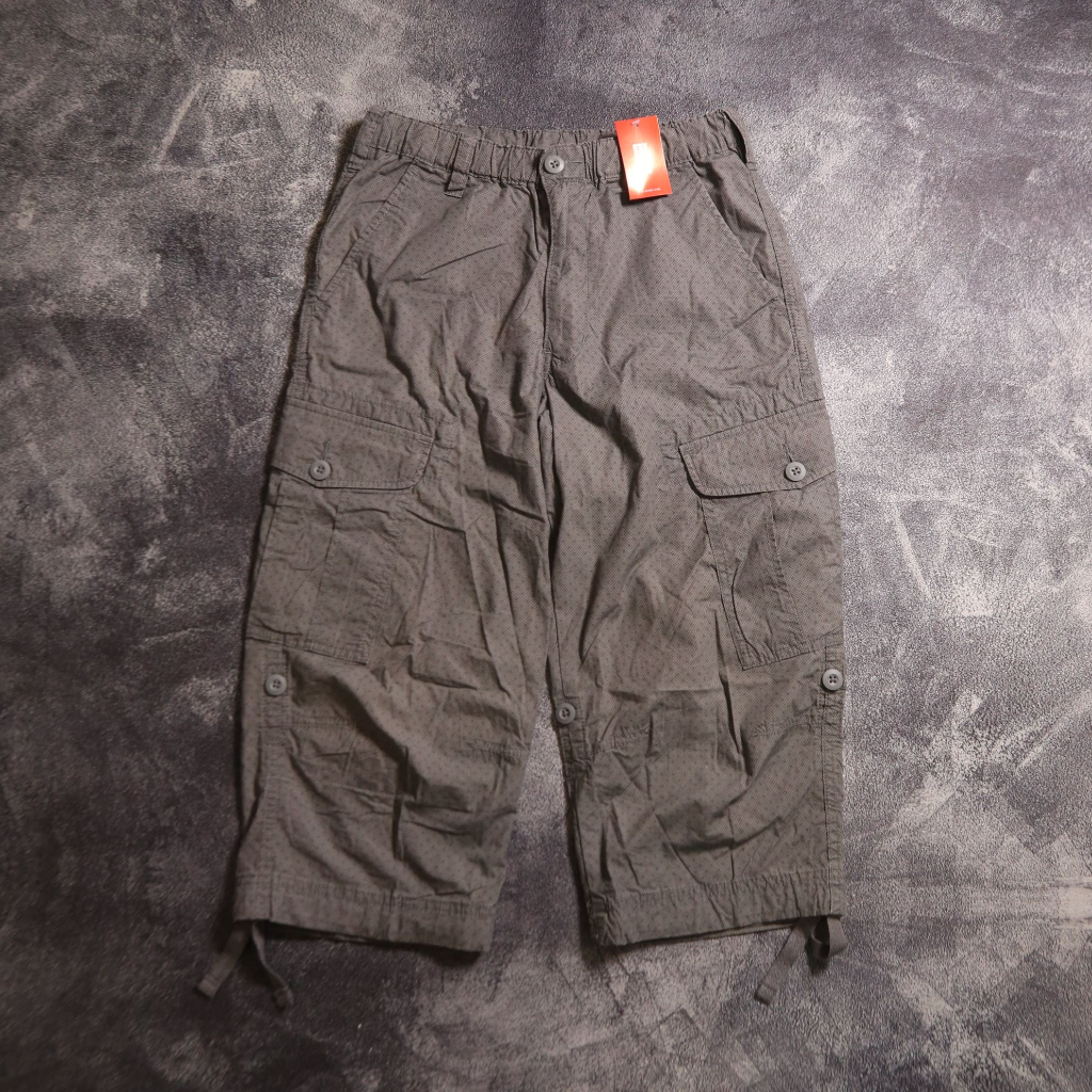 CELANA PENDEK UNIQLO CARGO SHORT PANTS SP103 SIZE S 27 28 29 30 31 32