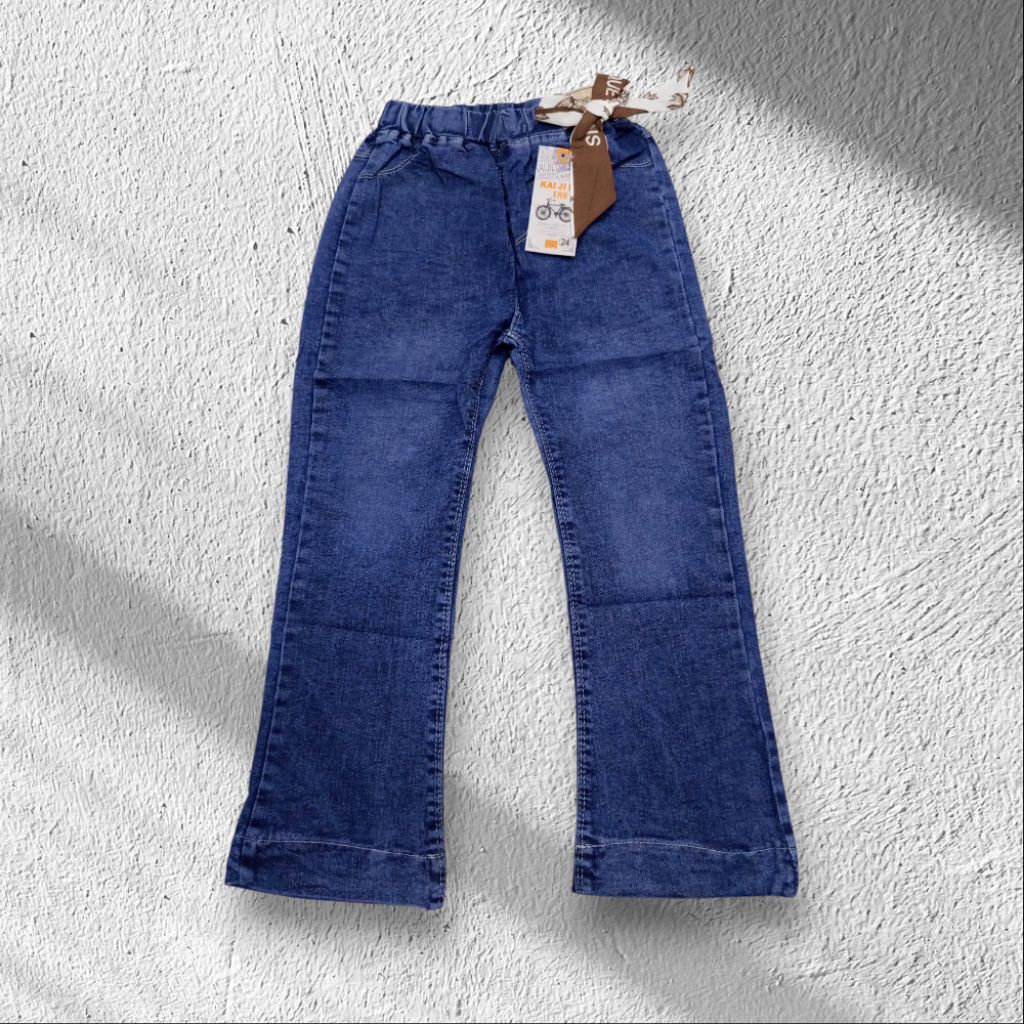 CELANA LEVIS CUTBRAY ANAK CEWEK USIA 7-13TAHUN