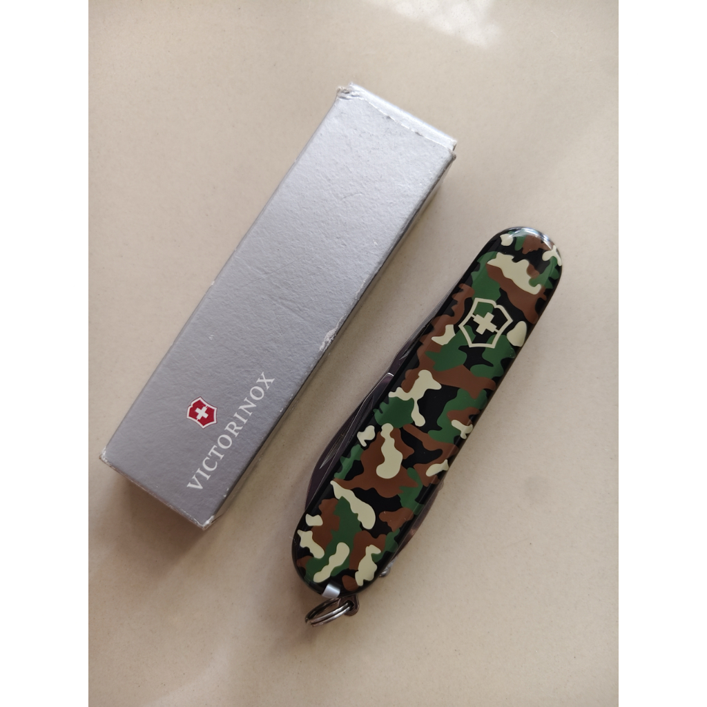 PISAU LIPAT VICTORINOX SPARTAN CAMOUFLAGE KNIFE GREEN TOOTHPICK PLUS SCREWDRIVER
