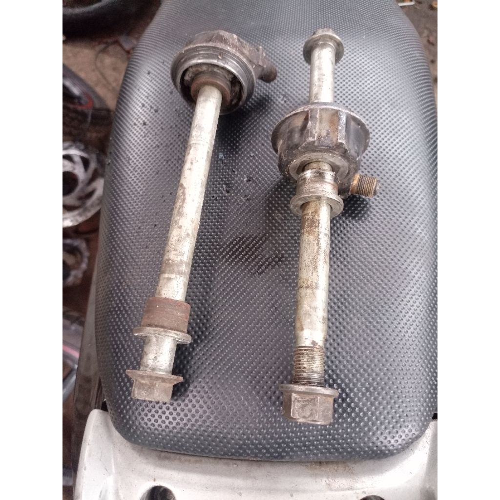 As roda depan Scorpio