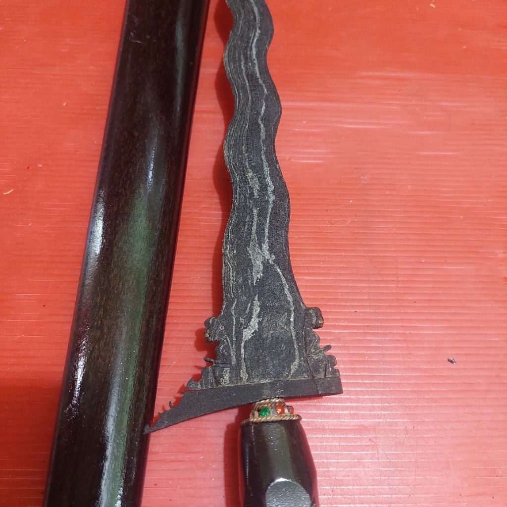 keris omyang jimbe luk berdiri peksi