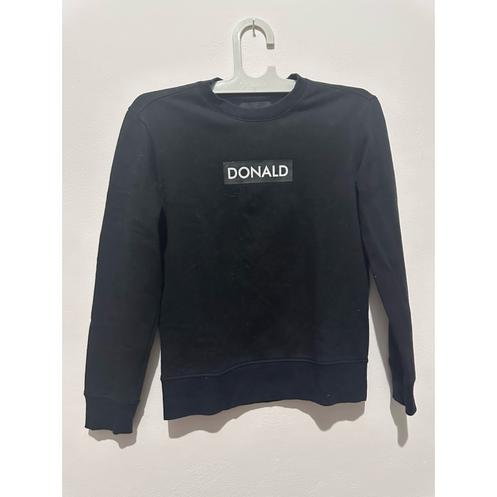 Crewneck Disney Design United (BARANG BEKAS/SECOND)