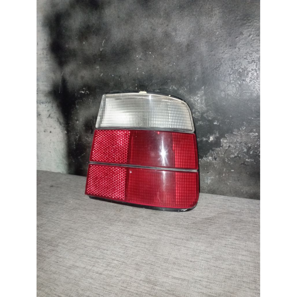 Lampu Stop Luar Kanan BMW E34 - Stop Lamp RH