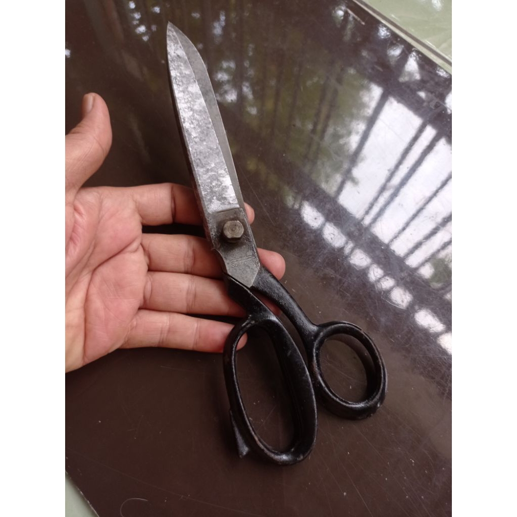 Vintage 9" sewing scissor ,Carl Schlieper Solingen Germany