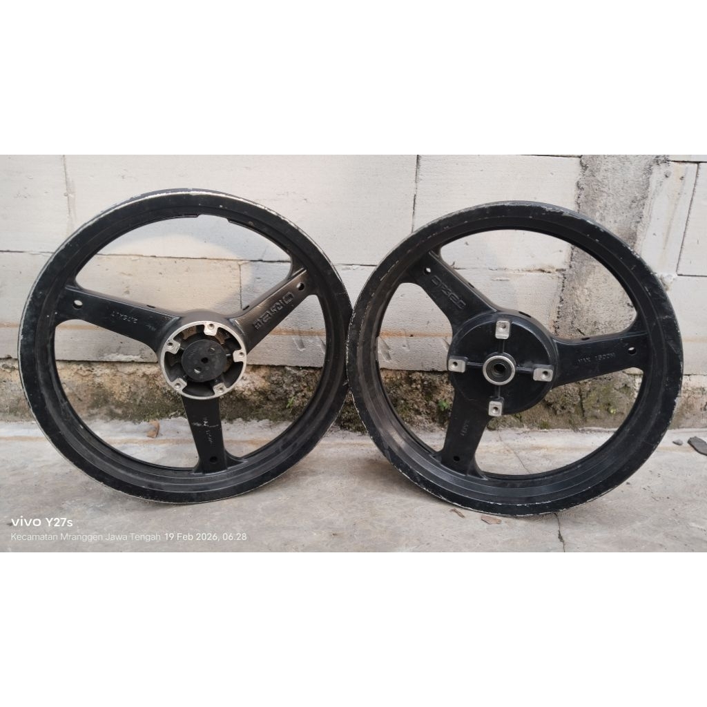 Velg Vixion new merk AXIO palang 3