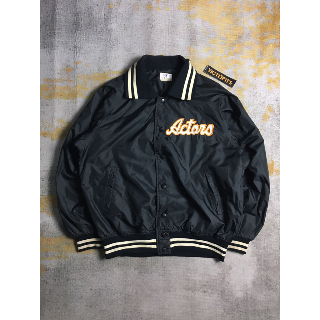 Jaket Windbreaker Varsity Descente