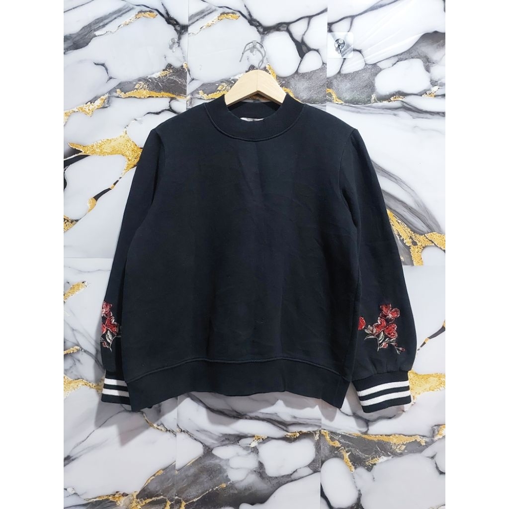 8 SECONDS SWEATSHIRT CREWNECK FLEECE LENGAN BALON HITAM MAWAR
