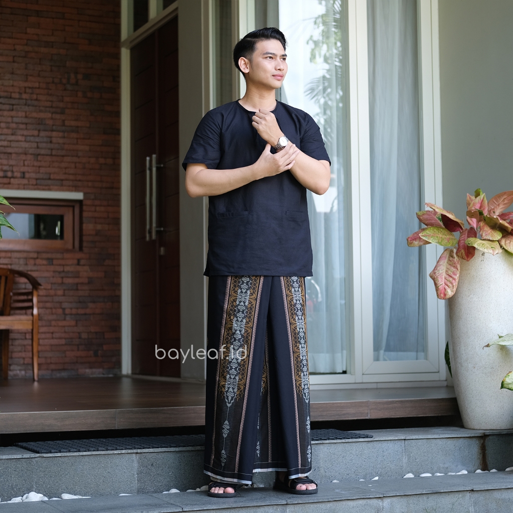 BAYLEAF X MILZAM SARUNG TENUN GAPURO SERIES By Bayleaf.id