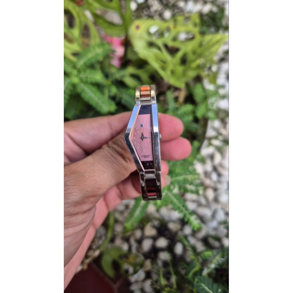 Seiko Lassale Half-Moon ladies  asymmetric, halfmoon shaped case design with a salmon/pink dial seco