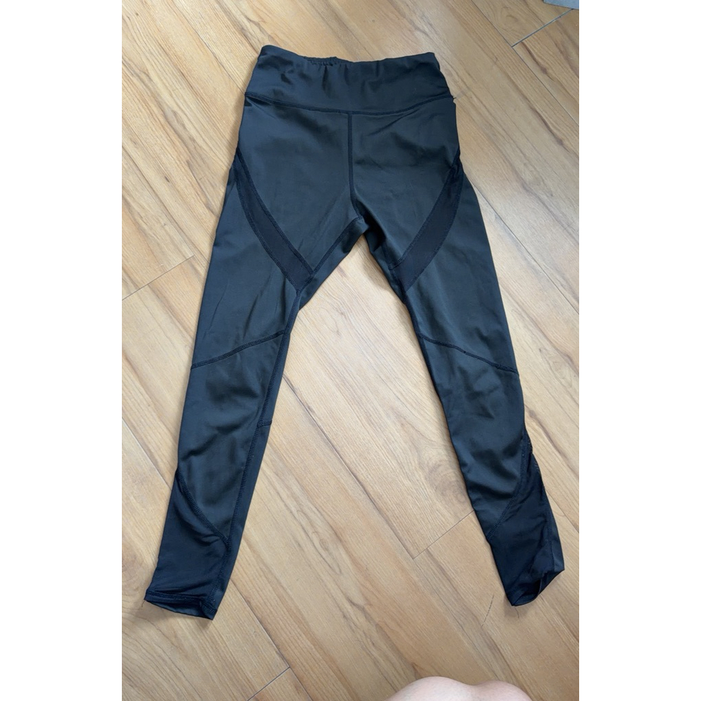 celana olahraga (preloved)