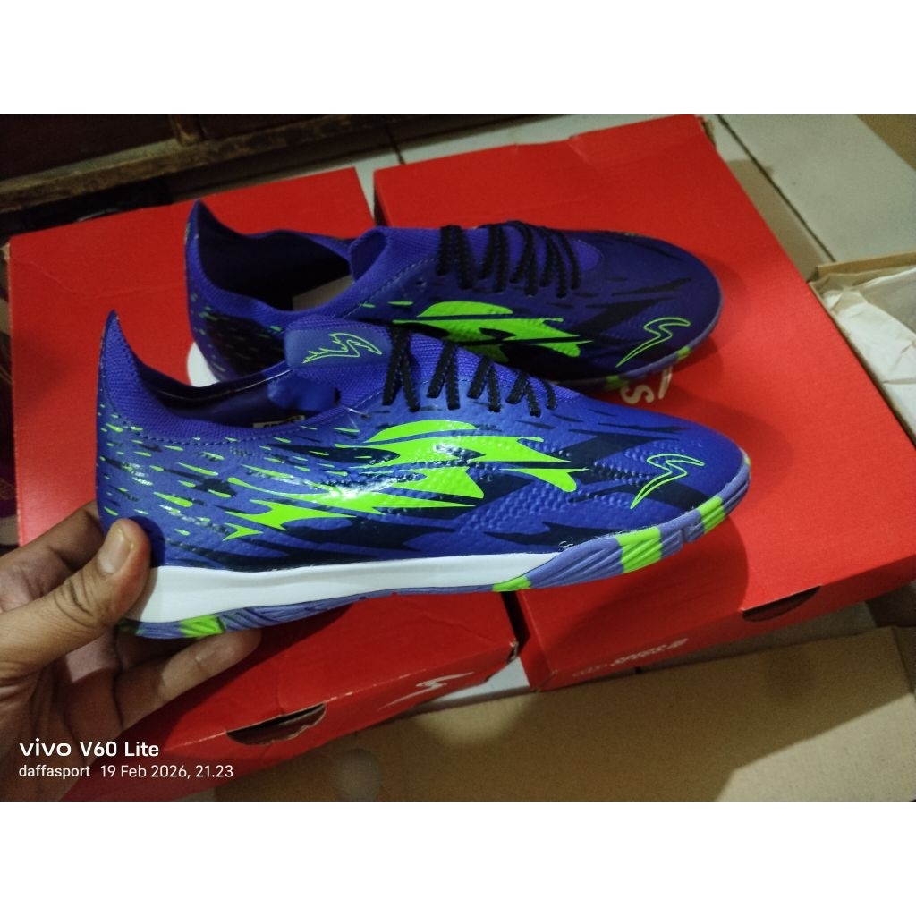 specs alpha XTD size 38