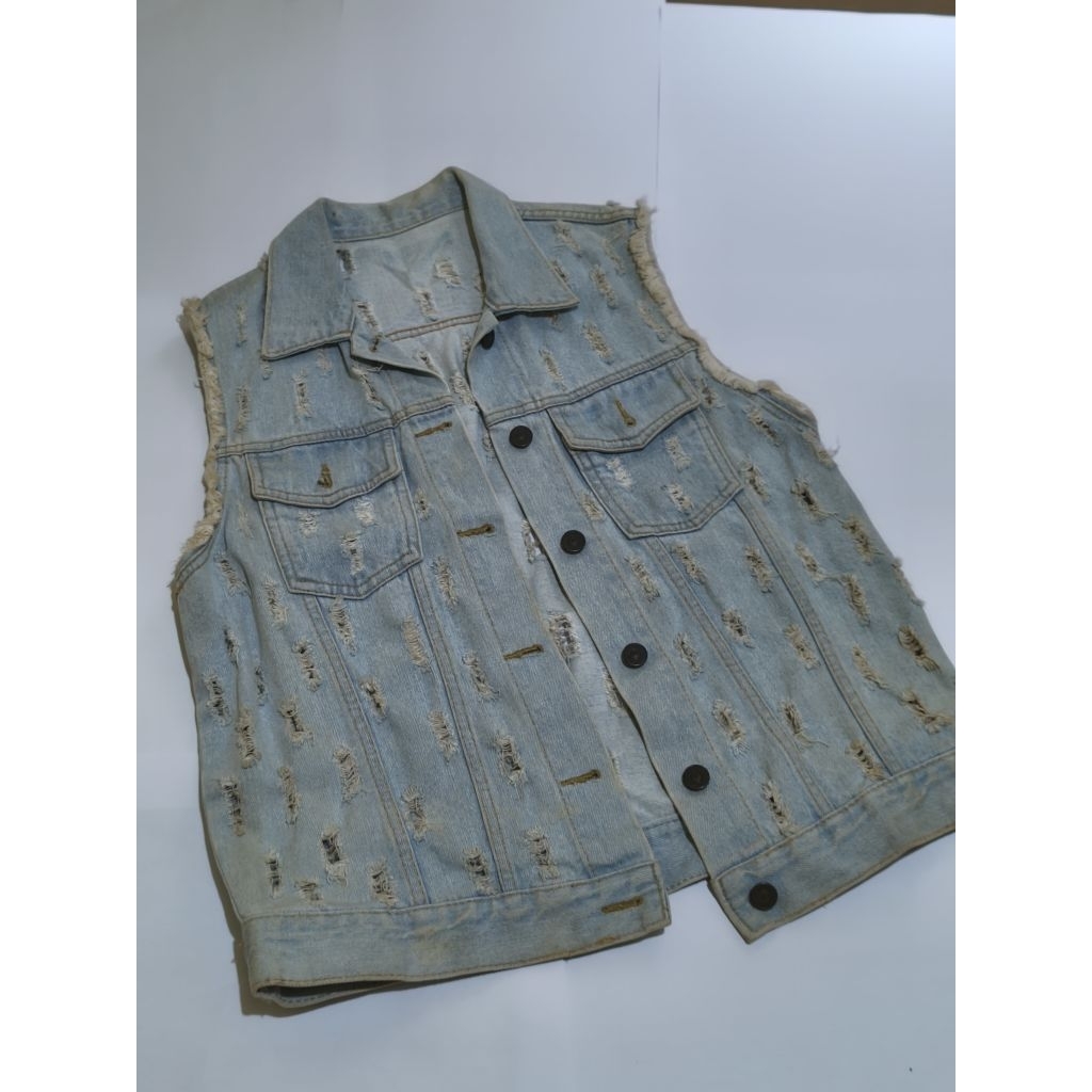 VEST ROMPI JEANS PUNK SECOND