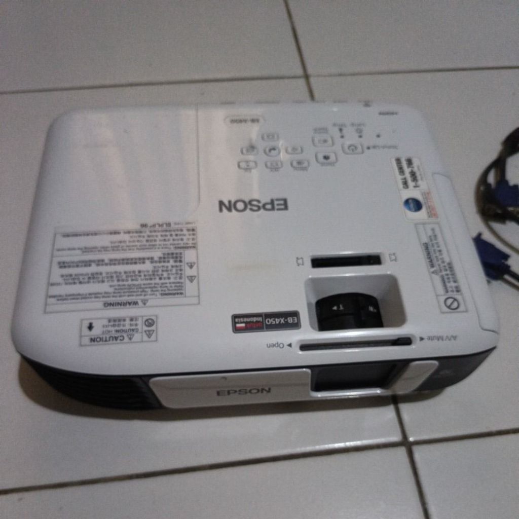 Proyektor Epson EB-X450 Minus