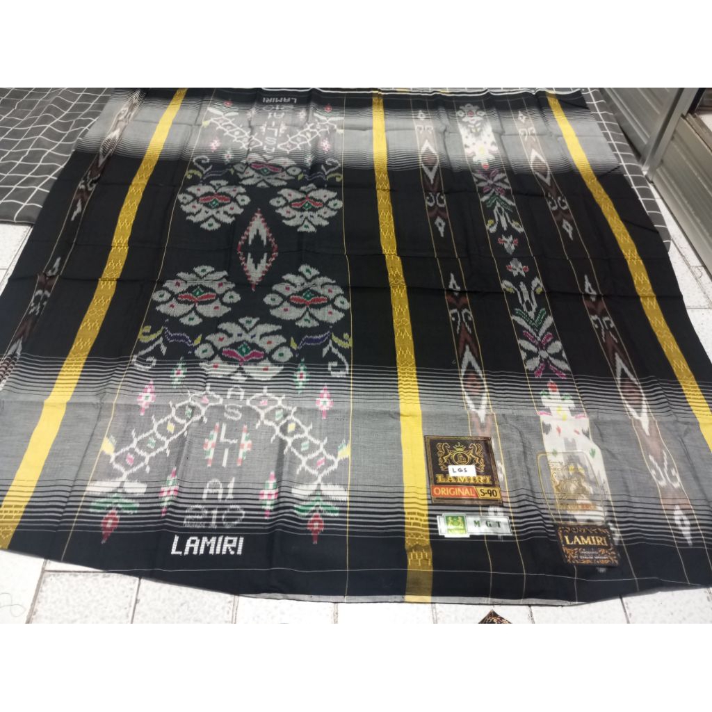 sarung tenun lamiri sutra