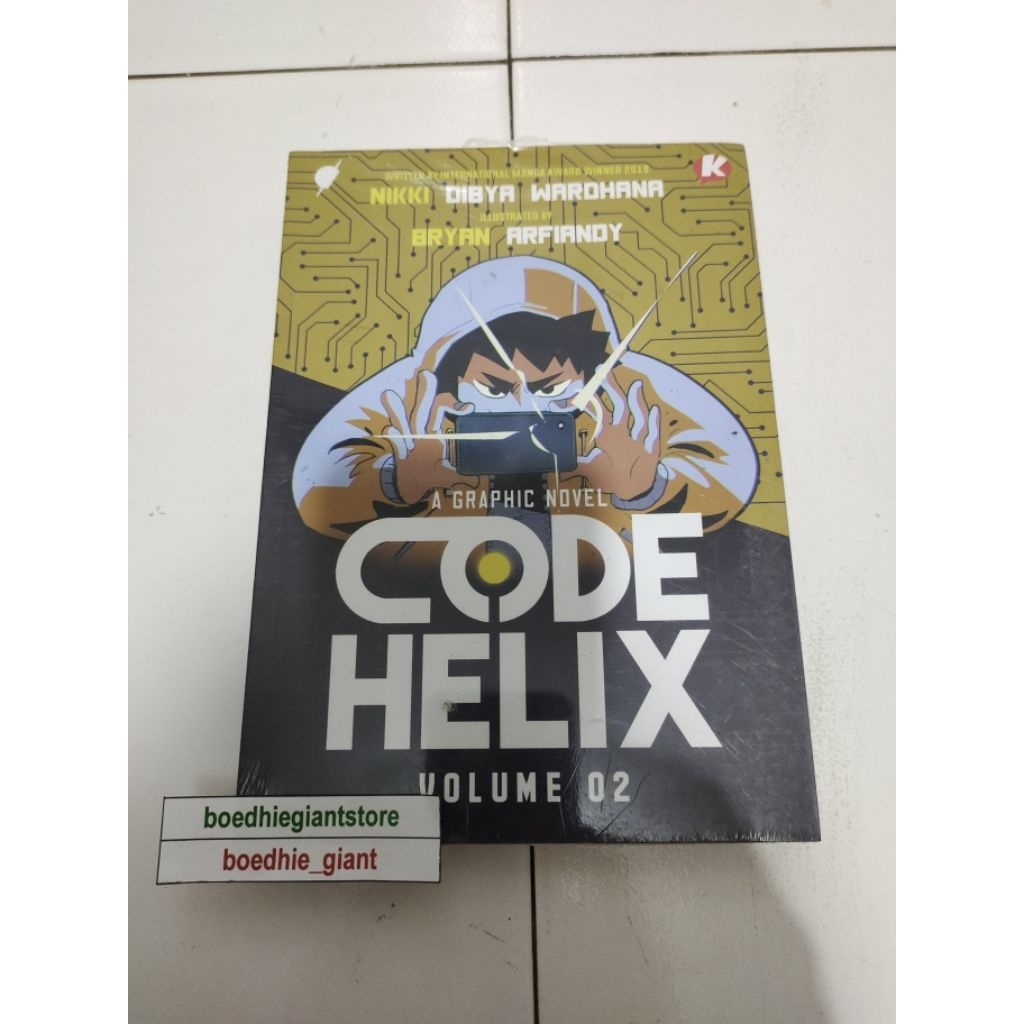 Komik Code Helix 2, Segel, TS