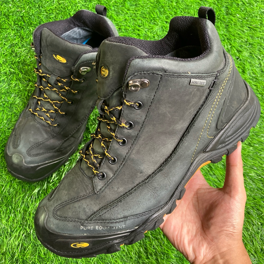 EIDER Mid Leather Goretex Outdoors shoes size 42