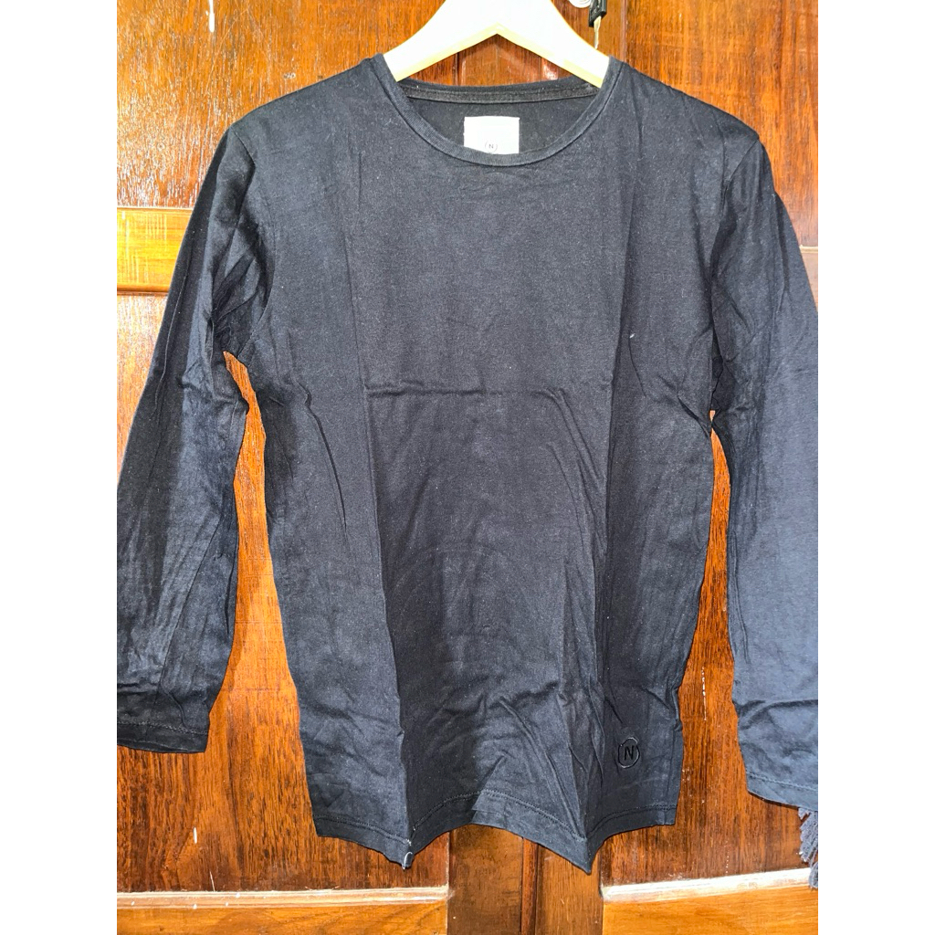Kaos lengan panjang Nevada || preloved