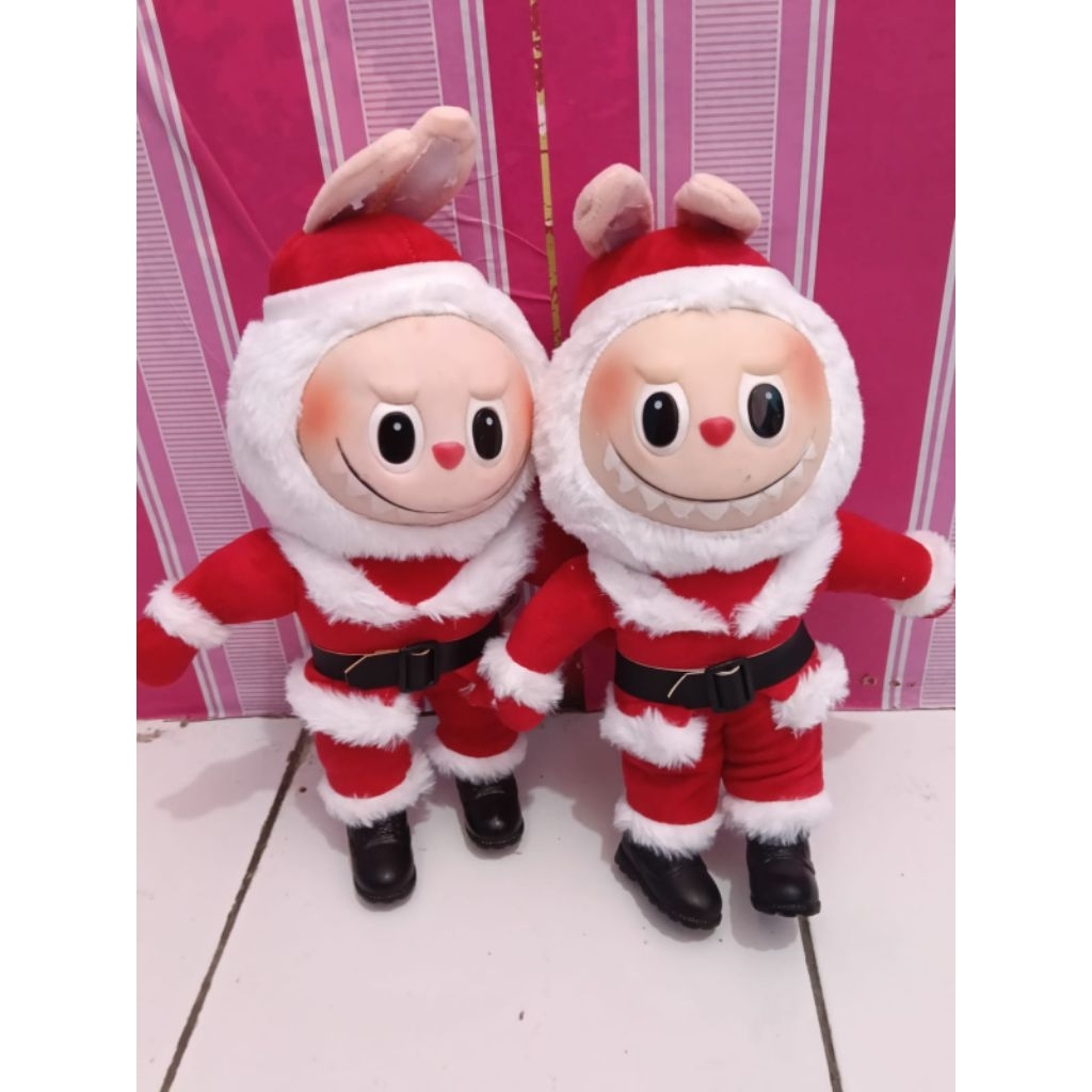 Boneka Labubu  Santa Claus (promo boneka Santa Claus)